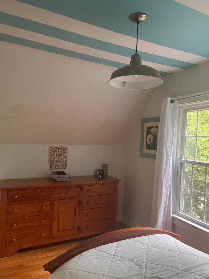 グランドラピッズ Cozy Cape Codヴィラ エクステリア 写真