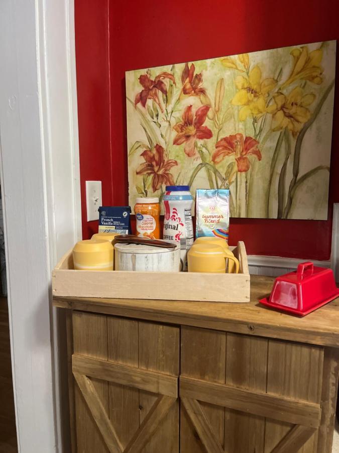 グランドラピッズ Cozy Cape Codヴィラ エクステリア 写真